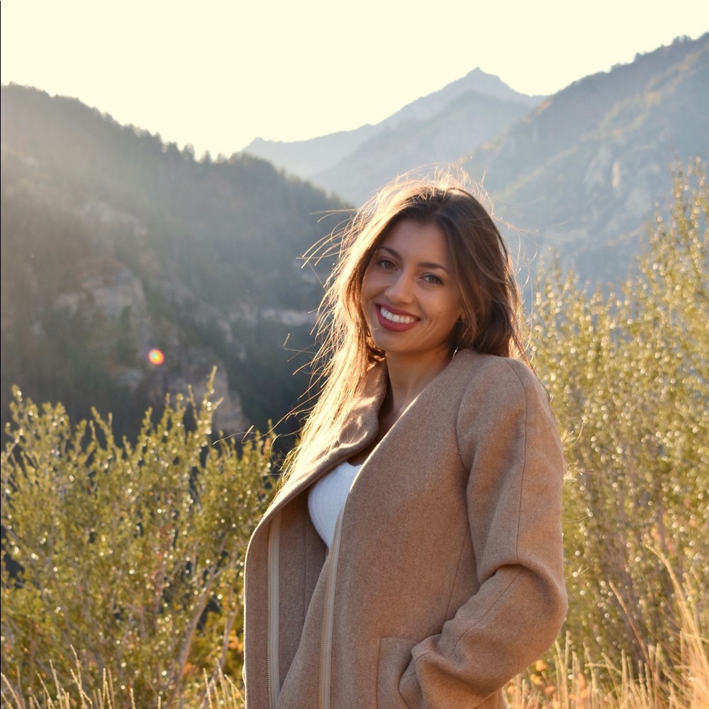 Meet your Posher, Catalina